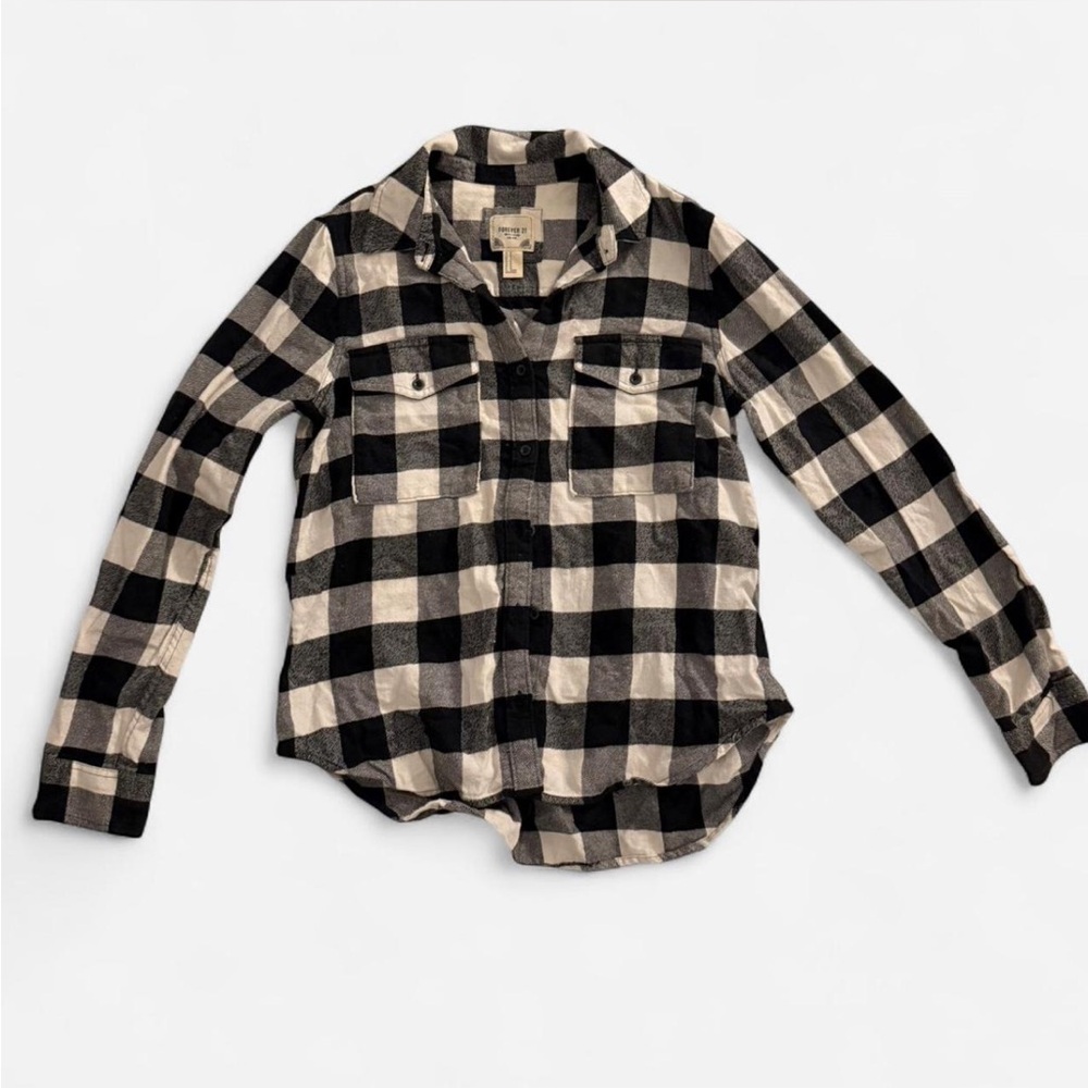 Forever 21 Black and Cream Plaid Shirt Jacket
